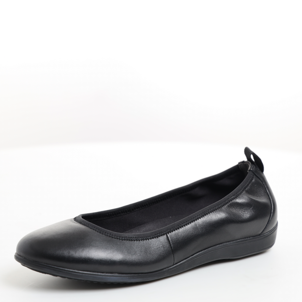 22130 Removable footBed Black Leather Flats