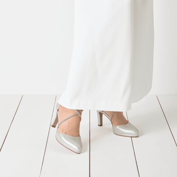 22450 V2 Perl Pumps With Soft Footbed, engineered with comfort features - Image 3