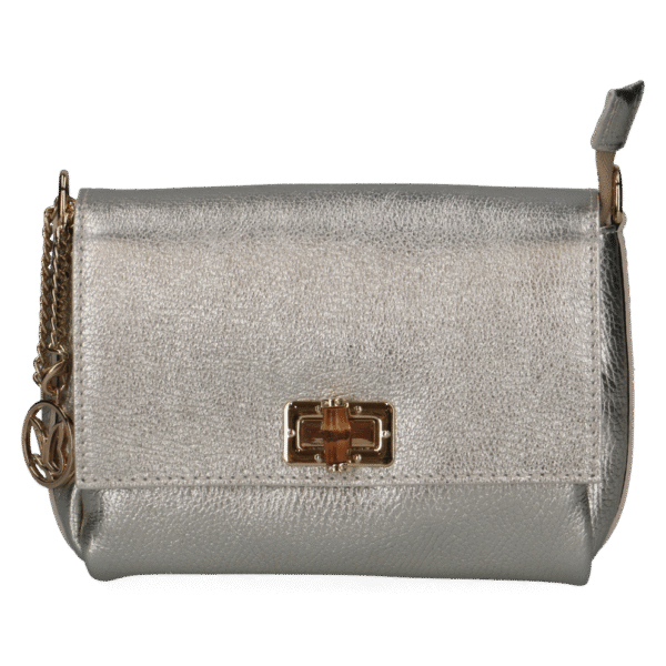 28306 959. Chic never felt so comfortable. - Image 6