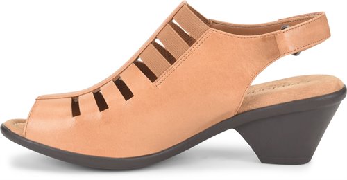 Faye Desert. Make this modern style a breeze to slip on for all-day wear. - Image 3