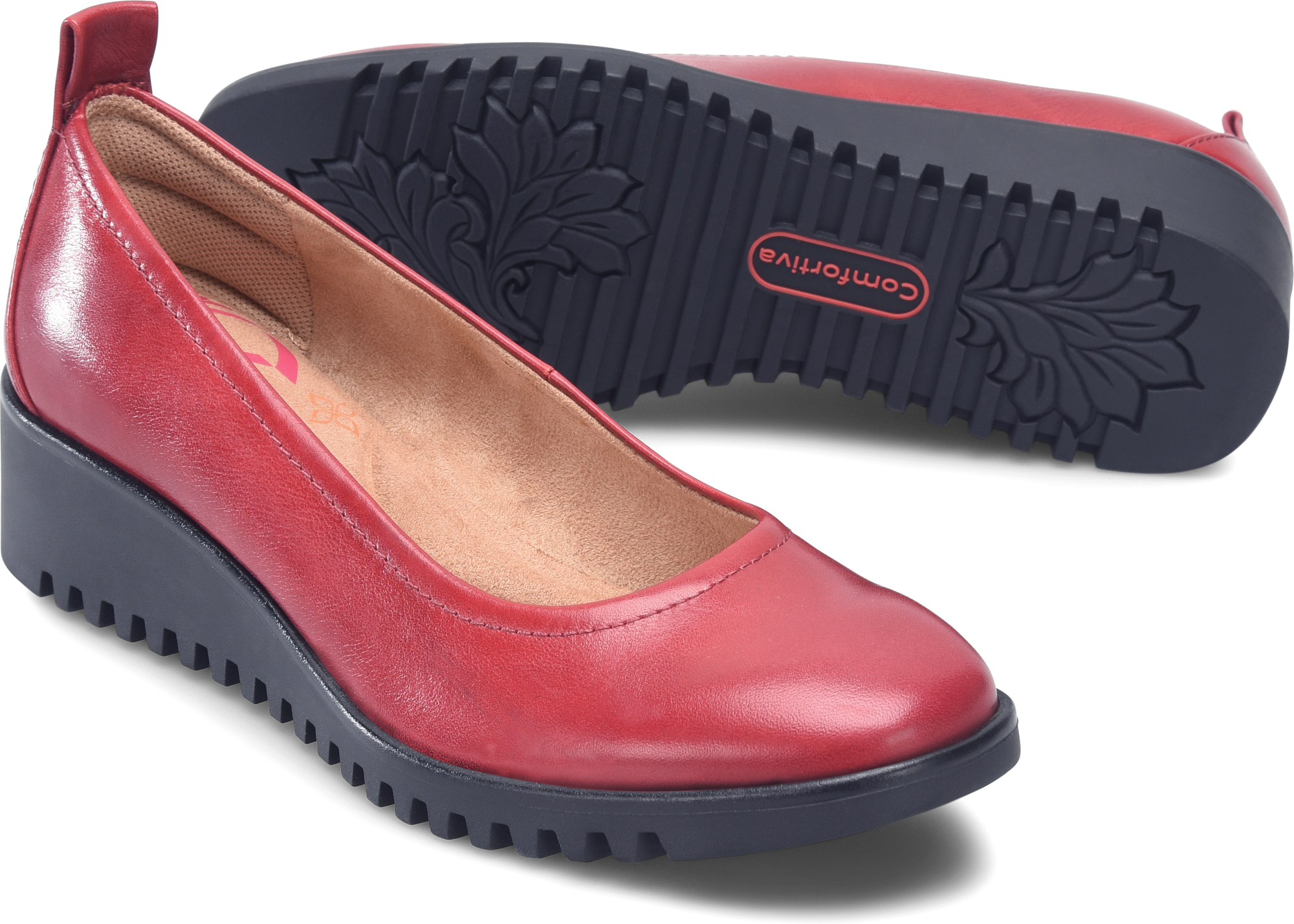 Dillon Cherry.Exclusive Pillowtop® memory foam footbed