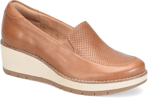 Fabiana Sand.Exclusive Pillowtop® memory foam footbed