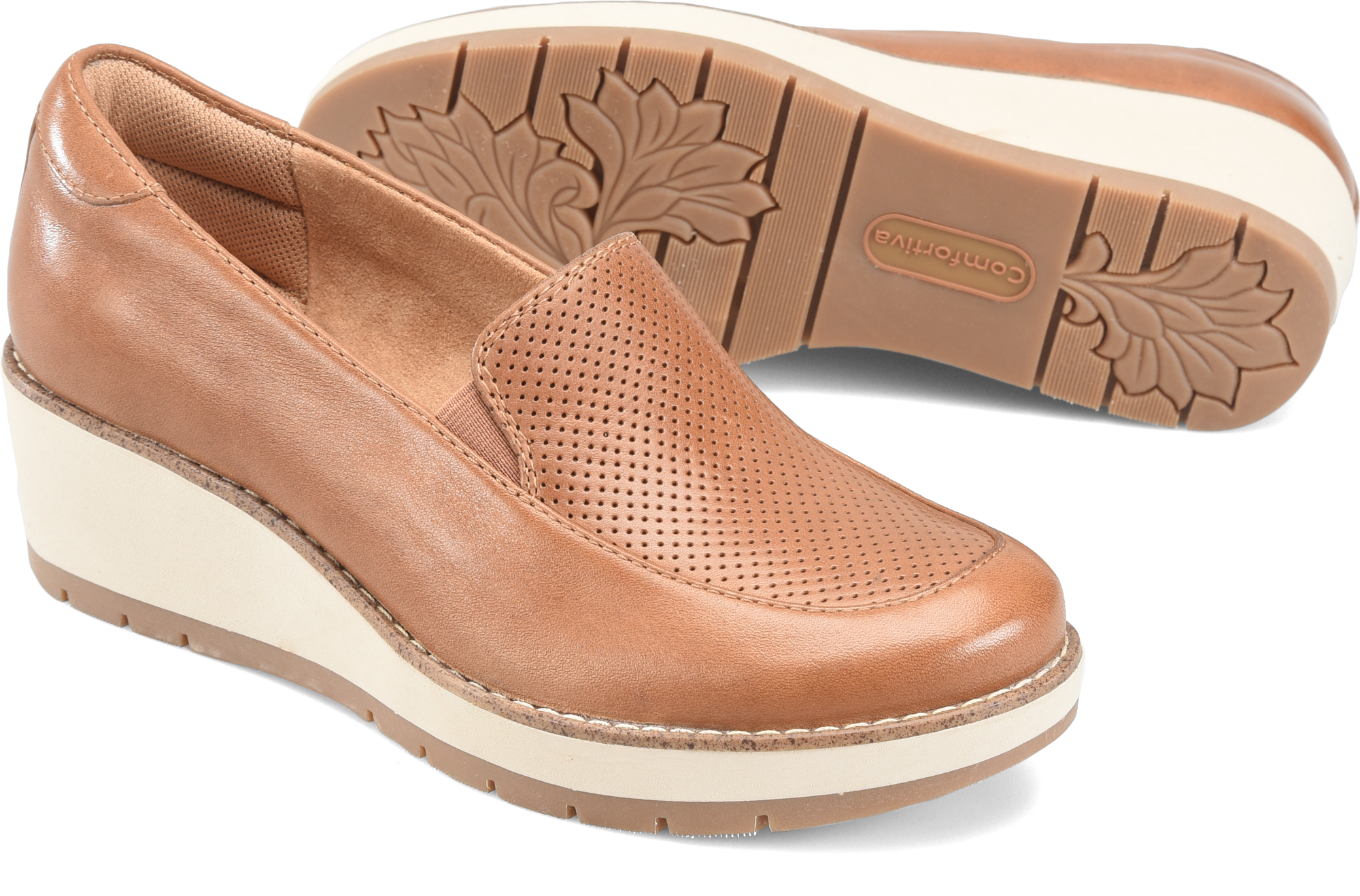 Fabiana Sand.Exclusive Pillowtop® memory foam footbed